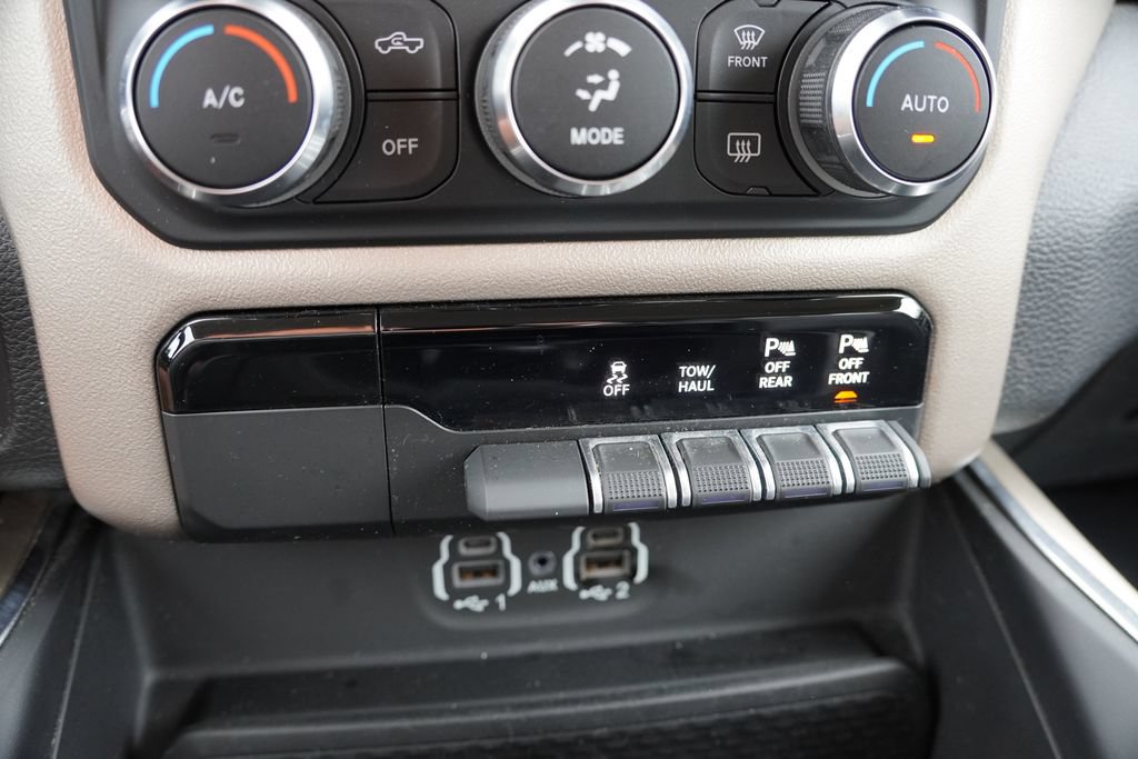 Used 2021 RAM 1500 Laramie AWD/4WD image 29