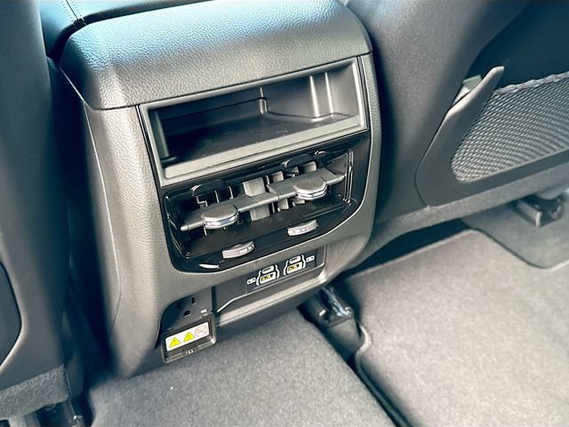 New 2026 Jeep Grand Cherokee Laredo X RWD image 18