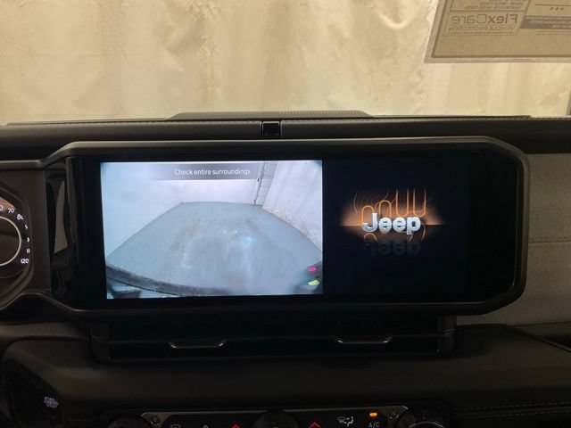New 2026 Jeep Wrangler Unlimited Sahara w/ Whitecap Package AWD/4WD image 19