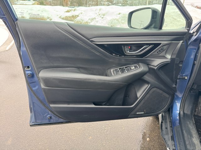 Used 2020 Subaru Outback Limited image 25