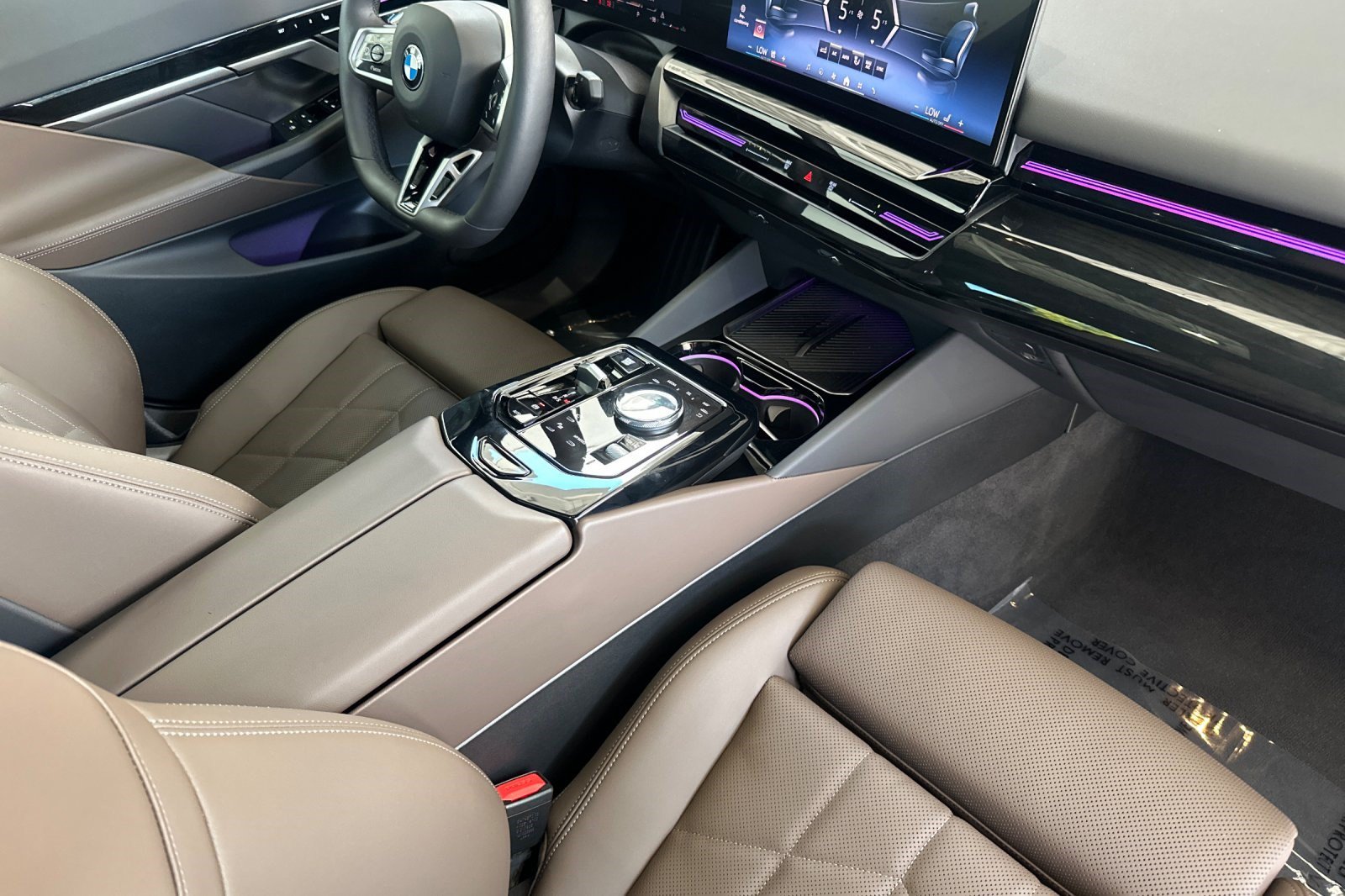 Used 2026 BMW 530i w/ M Sport Package RWD image 19