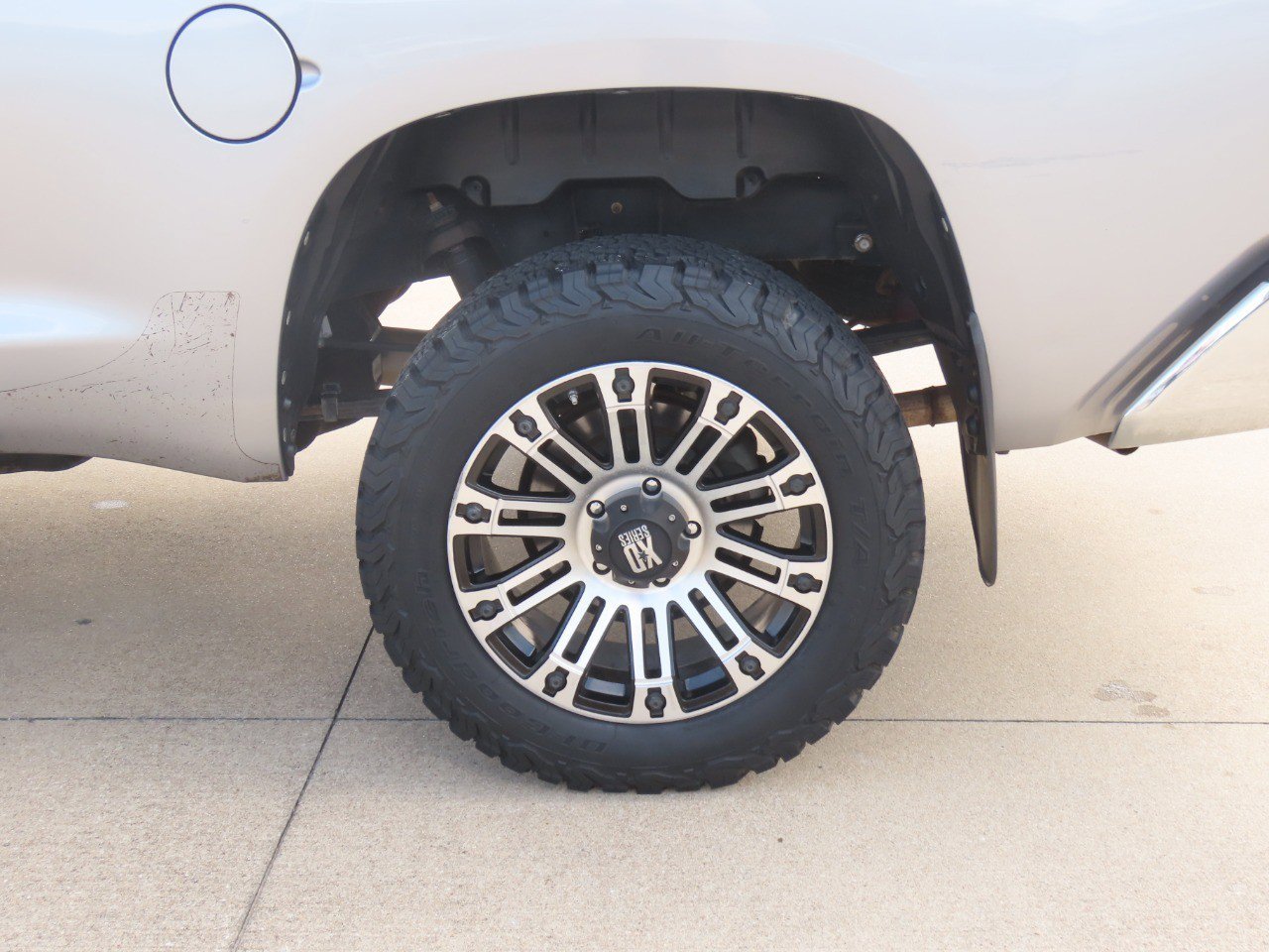 Used 2014 Toyota Tundra SR5 w/ SR5 Upgrade Package RWD image 17