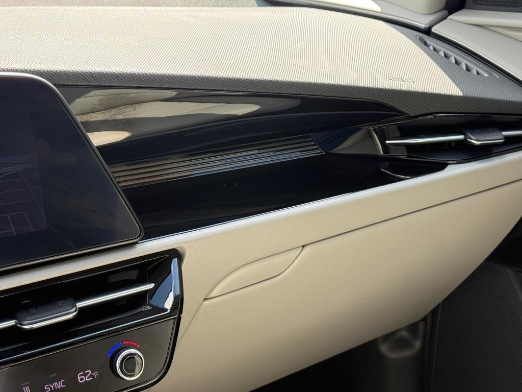 Used 2023 Kia Niro Wind image 25