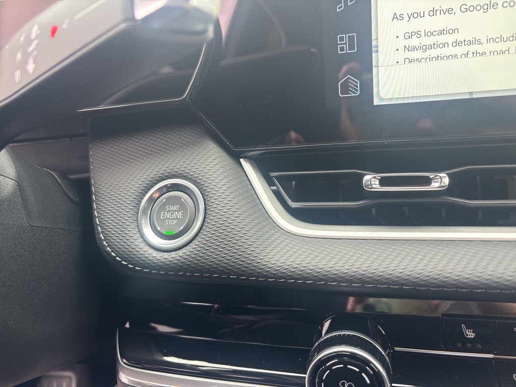 New 2026 Chevrolet Equinox LT w/ Midnight Edition image 17