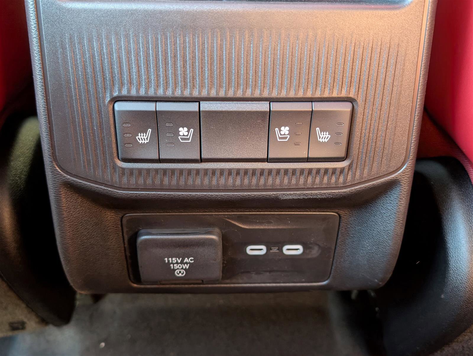 New 2025 Jeep Wagoneer S Launch Edition image 11