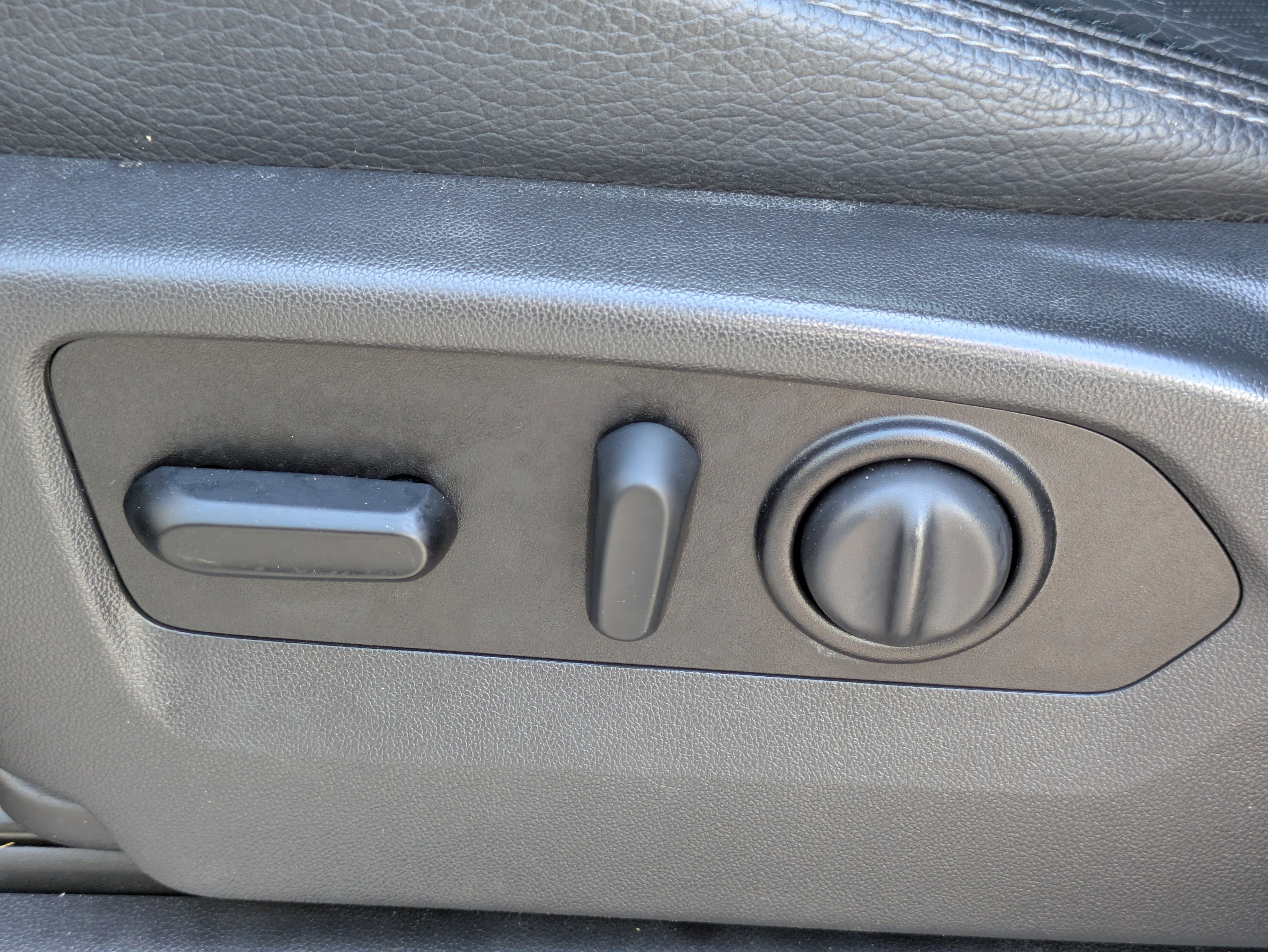 Certified 2021 GMC Sierra 2500 Denali w/ Denali Ultimate Package AWD/4WD image 21