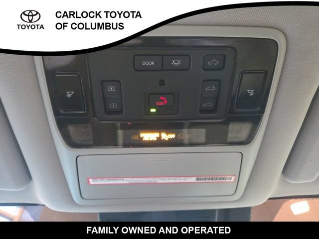 Used 2024 Toyota Grand Highlander AWD image 30