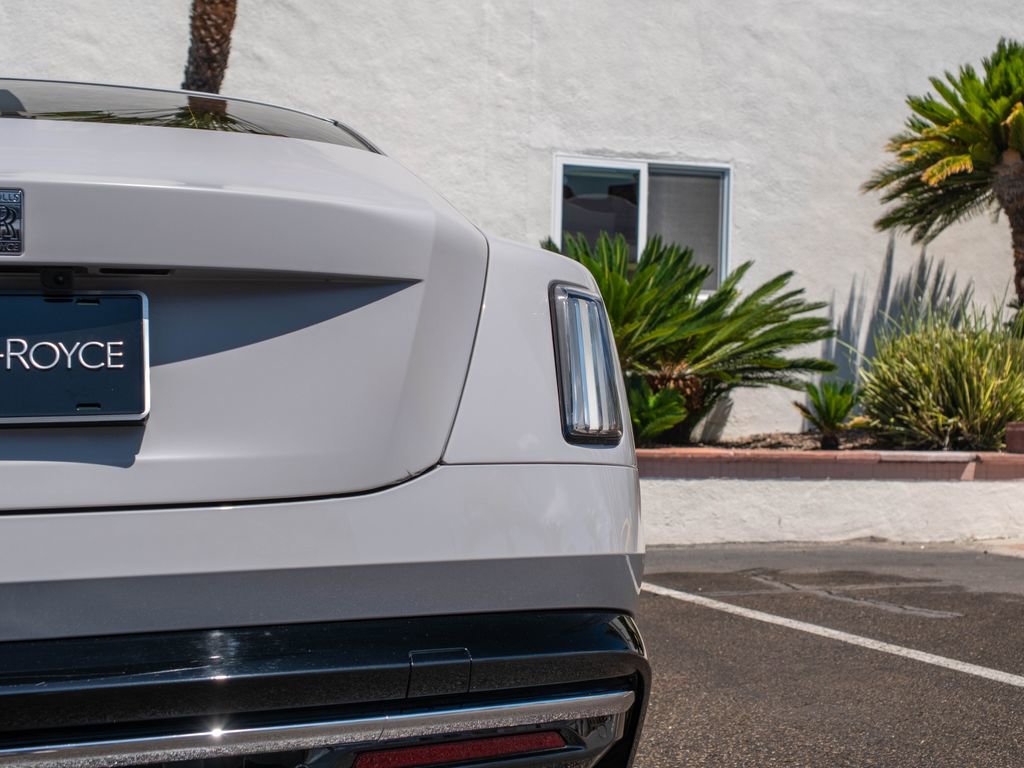 Used 2024 Rolls-Royce Spectre w/ Spectre Launch Package AWD/4WD image 40