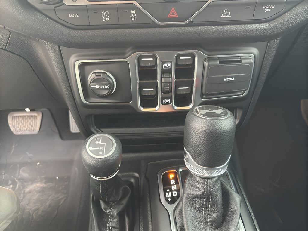 New 2025 Jeep Wrangler Sport S image 18