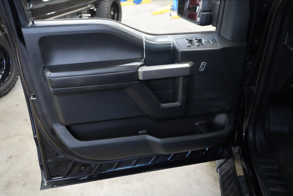 Used 2020 Ford F150 XLT w/ Equipment Group 302A Luxury AWD/4WD image 18