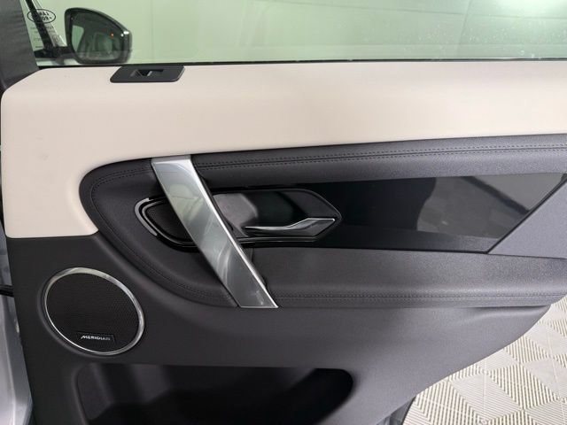 Used 2025 Land Rover Discovery Sport S AWD/4WD image 25