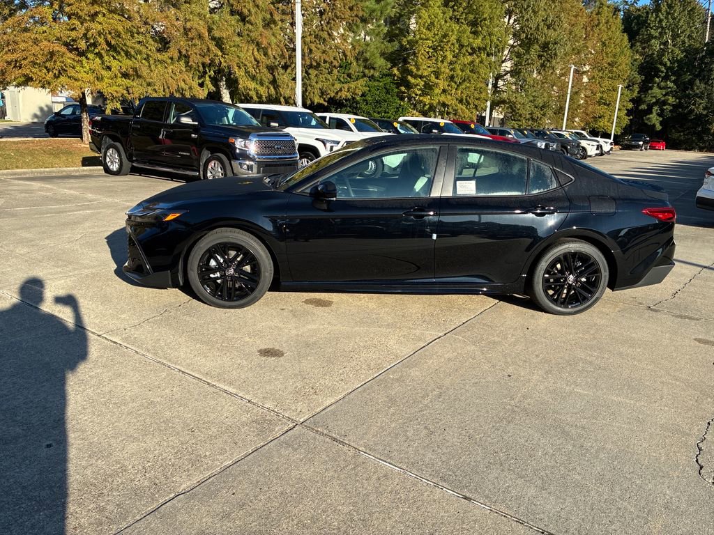 New 2026 Toyota Camry SE image 2