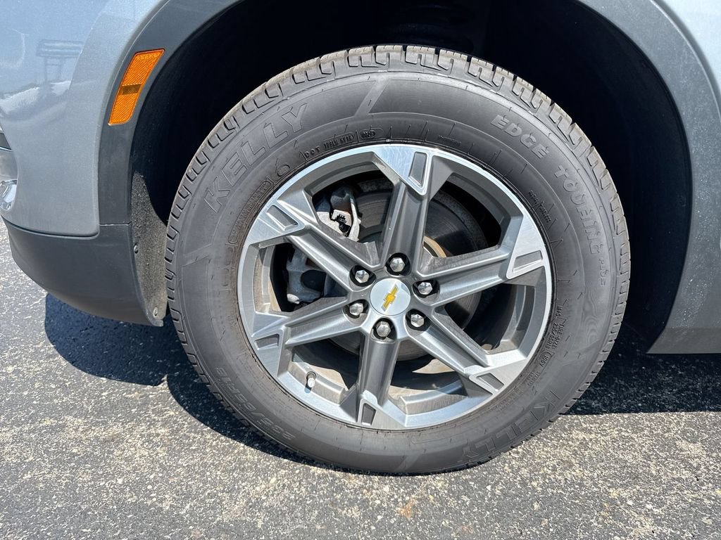 Used 2024 Chevrolet Blazer LT w/ Convenience Package FWD image 10