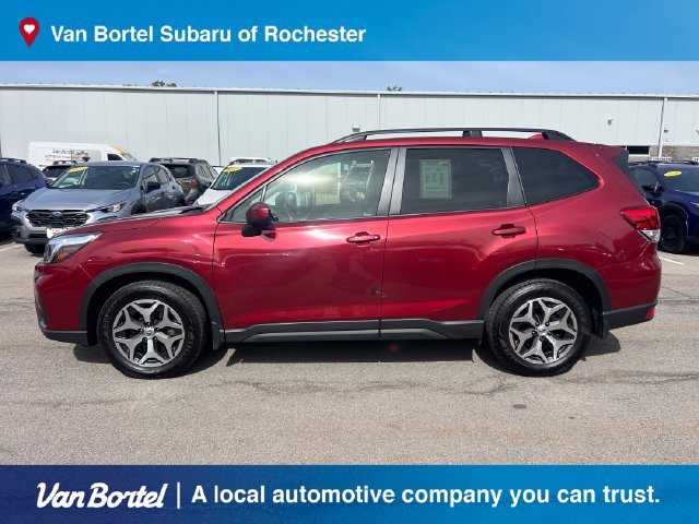 Used 2020 Subaru Forester Premium AWD/4WD image 3