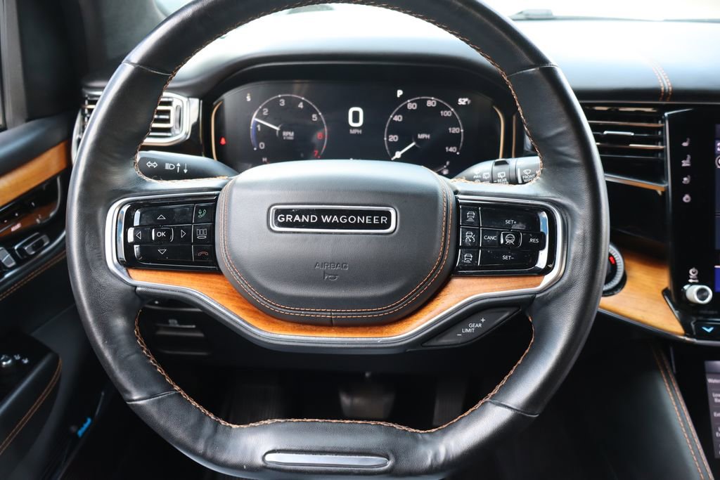 Used 2022 Jeep Grand Wagoneer Series III w/ Rear Seat Video Group 1 AWD/4WD image 6