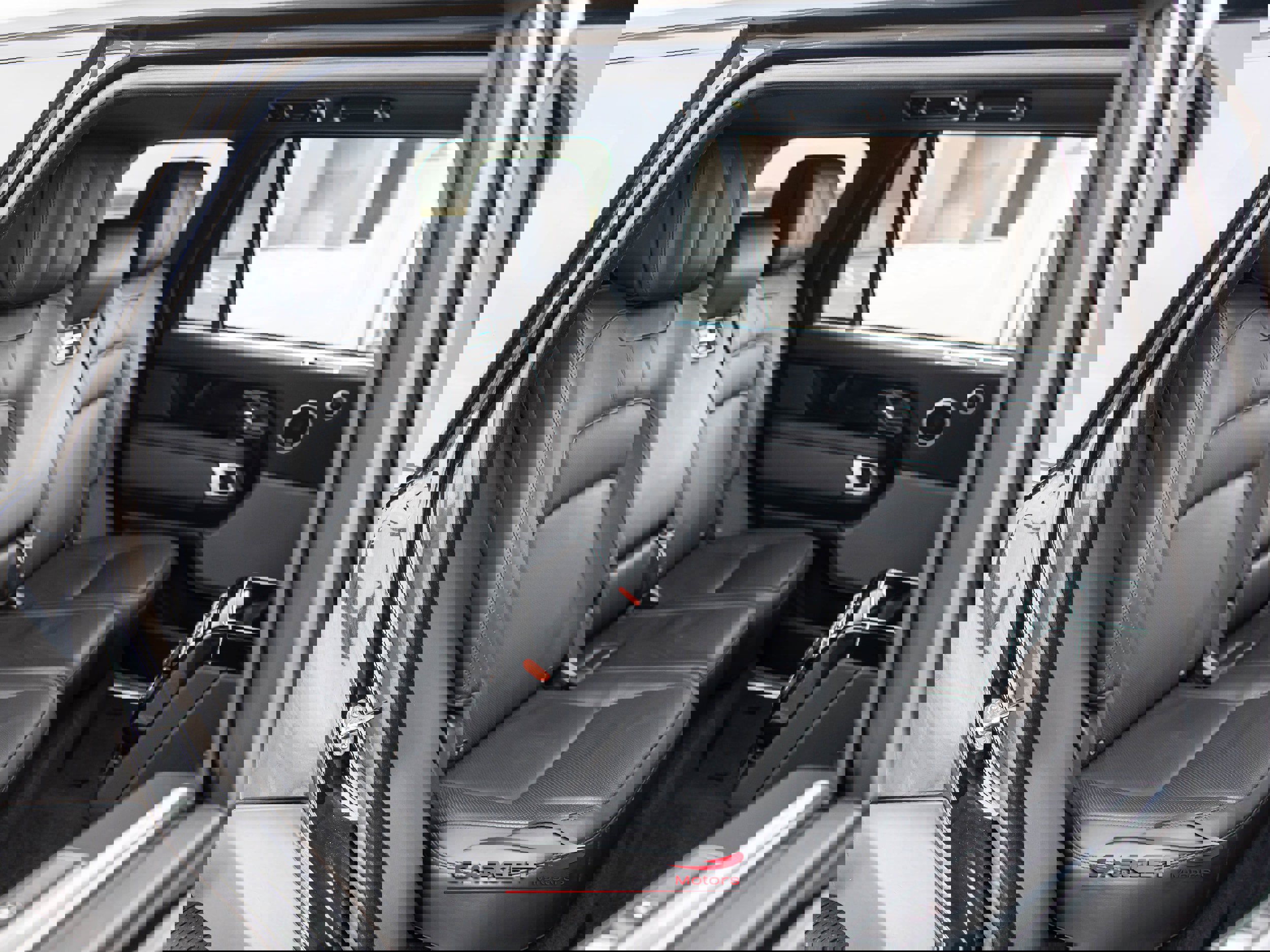 Used 2020 Land Rover Range Rover Long Wheelbase HSE image 15