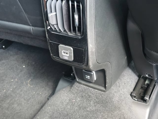 New 2026 Jeep Compass Limited w/ Sun, Sound & Navigation Group AWD/4WD image 32