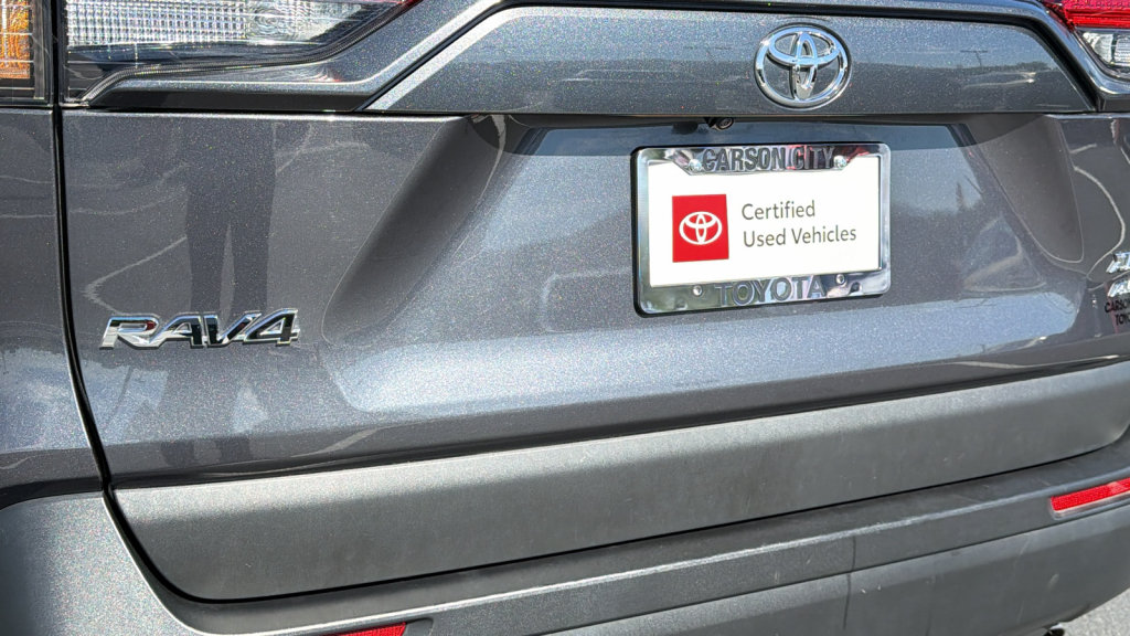 Certified 2025 Toyota RAV4 XLE AWD/4WD image 28