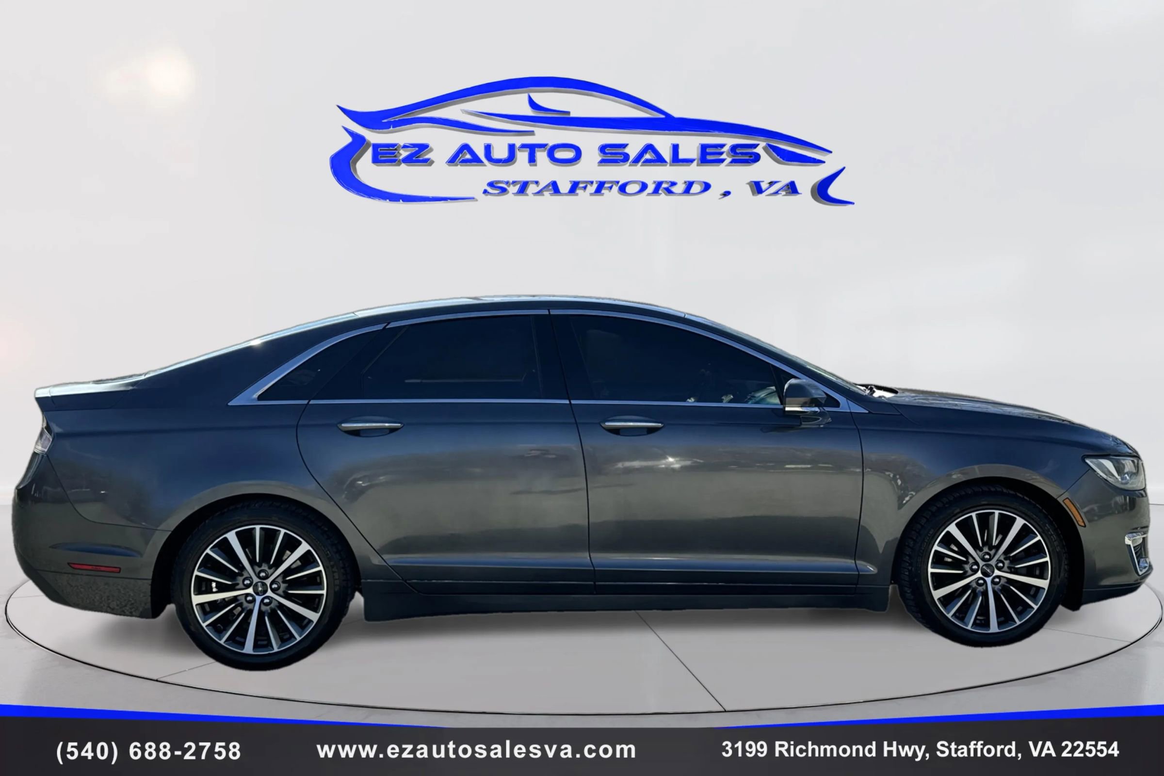 Used 2017 Lincoln MKZ Premiere image 4