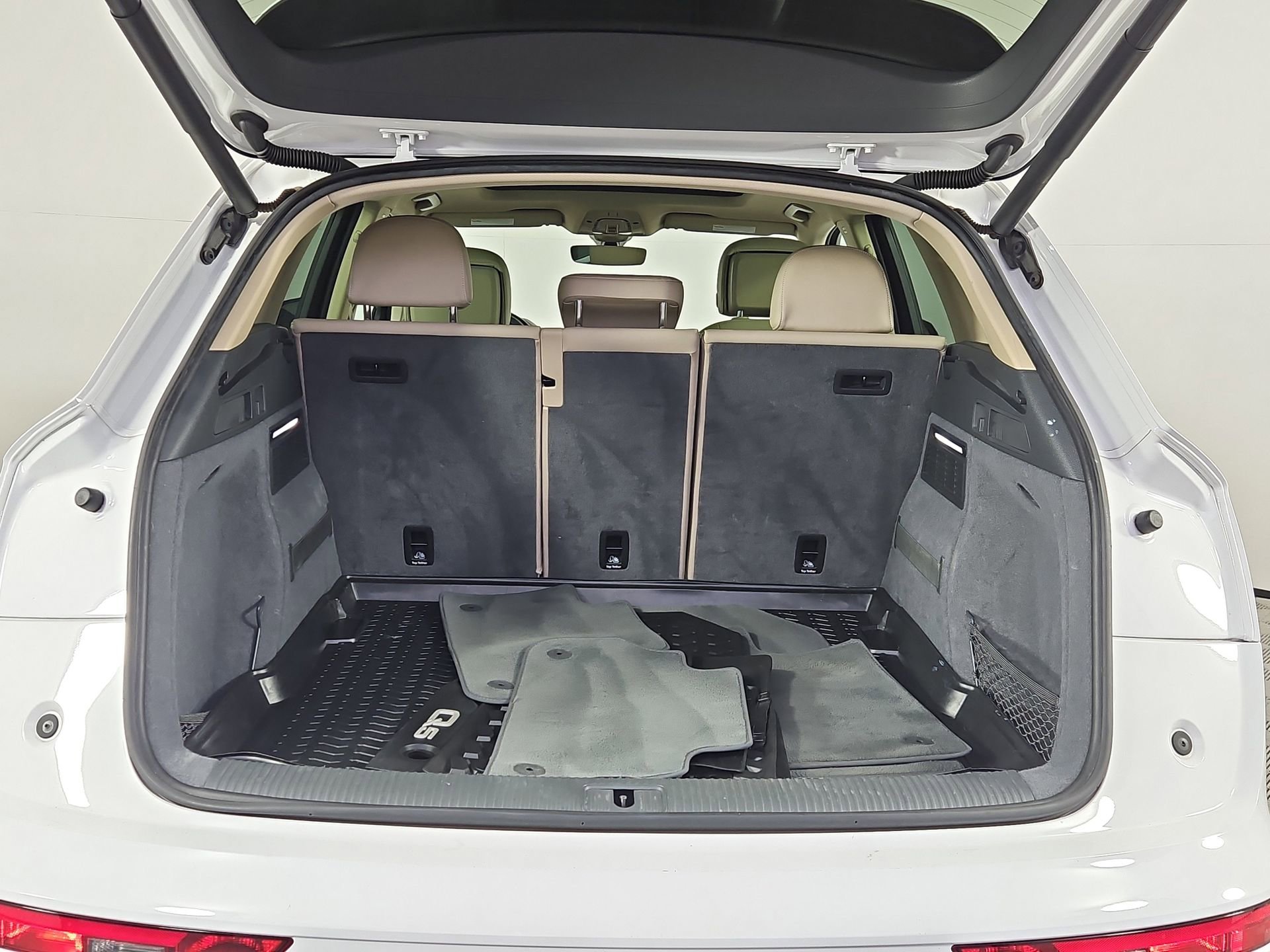 Used 2018 Audi Q5 2.0T Premium Plus w/ Premium Plus Package image 15