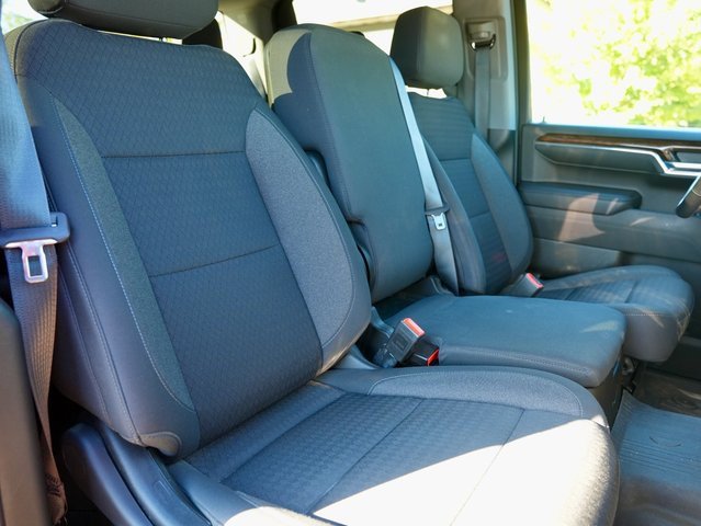 Used 2022 GMC Sierra 1500 Elevation w/ LPO, Elevation Black Package image 9