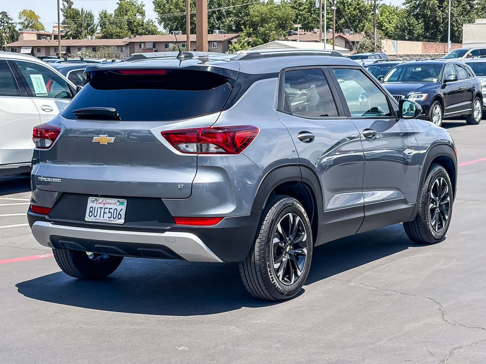Used 2021 Chevrolet TrailBlazer LT FWD image 4