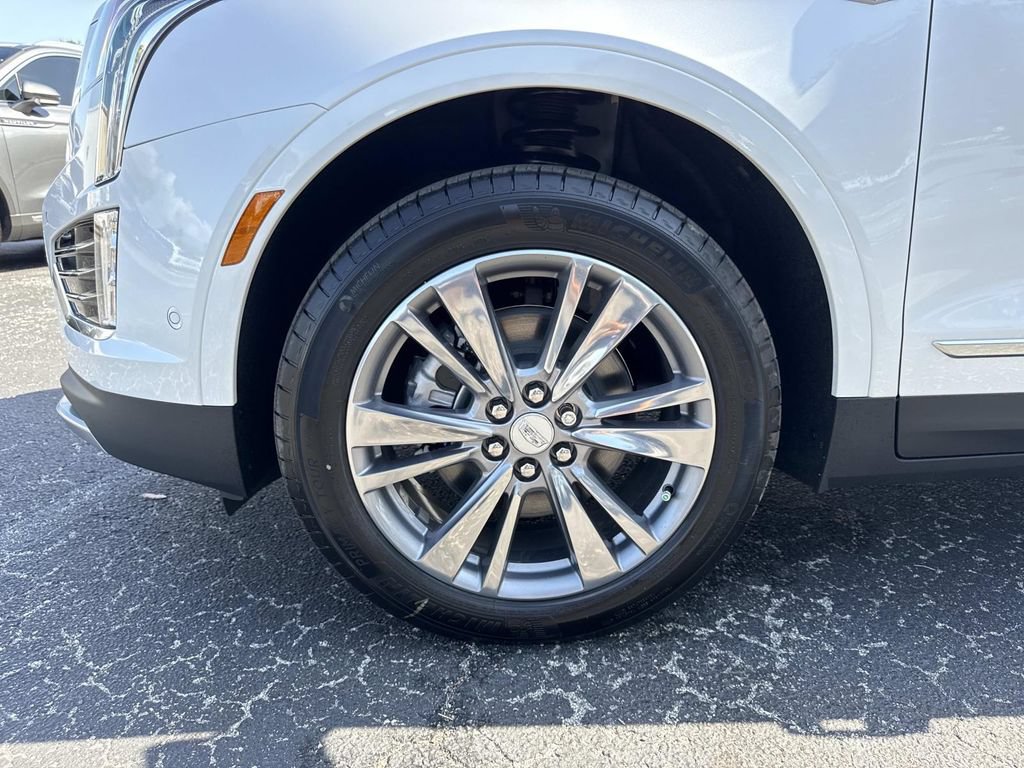 New 2026 Cadillac XT5 Premium Luxury w/ Driver Assist Package FWD image 10