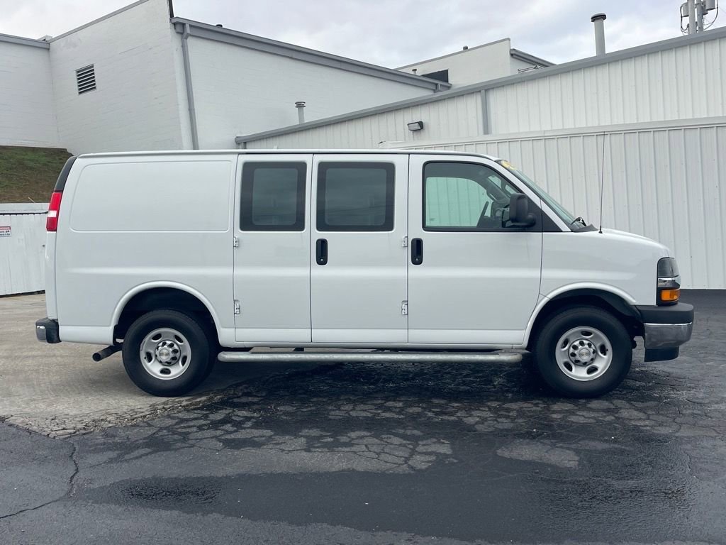 Used 2024 Chevrolet Express 2500 Work Van w/ Driver Convenience Package image 8