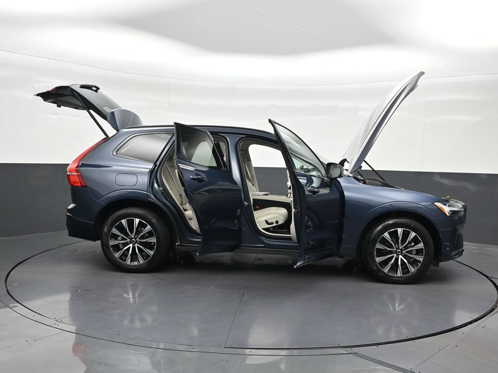 Certified 2024 Volvo XC60 B5 Core w/ Protection Package Premier AWD/4WD image 34