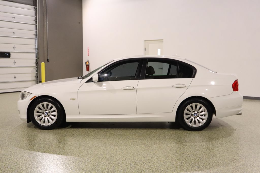Used 2009 BMW 328i Sedan RWD image 5