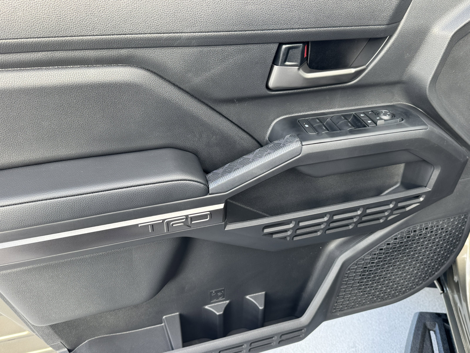 New 2026 Toyota Tacoma TRD Off-Road AWD/4WD image 18