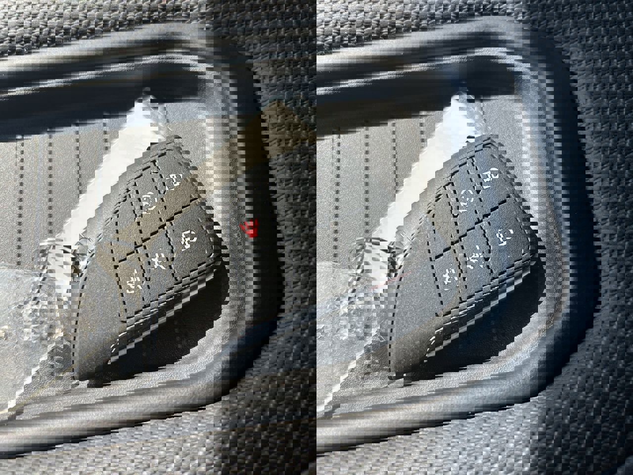 Used 2021 Chevrolet Suburban RST w/ Luxury Package AWD/4WD image 38