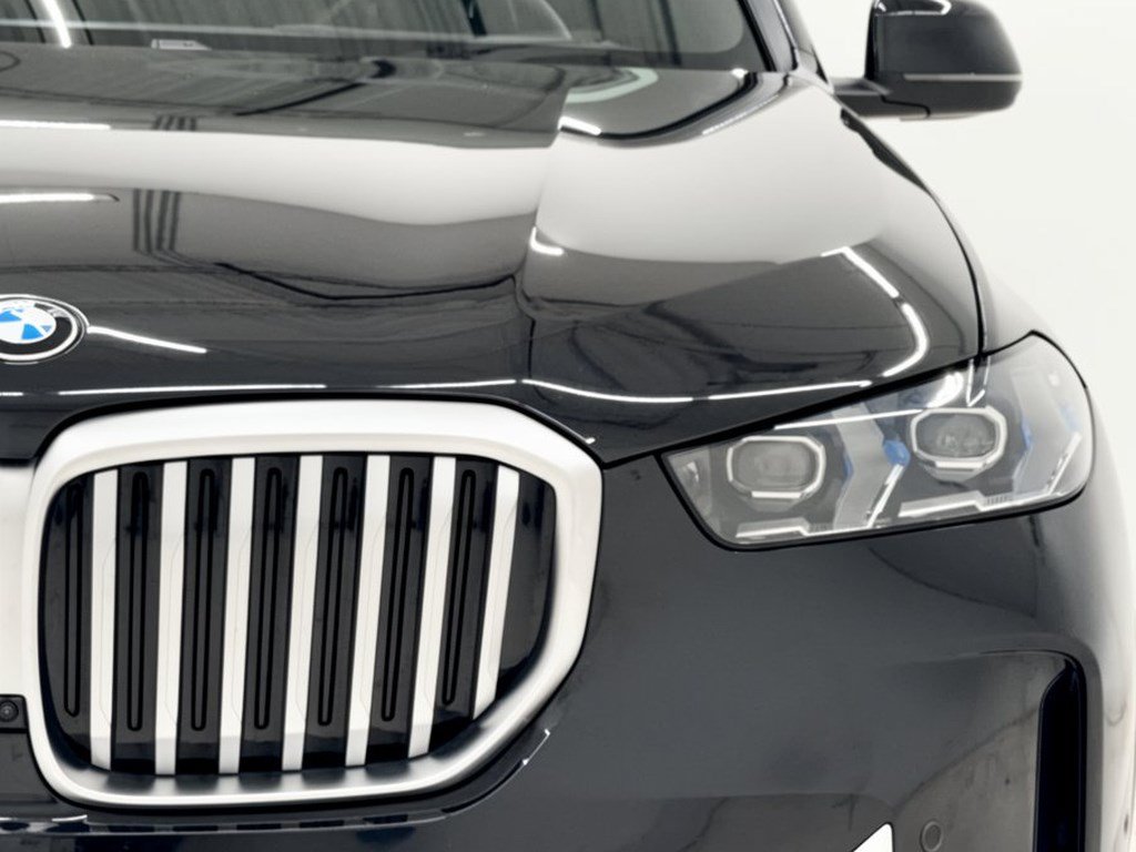 Certified 2024 BMW X5 xDrive40i w/ Premium Package AWD/4WD image 12