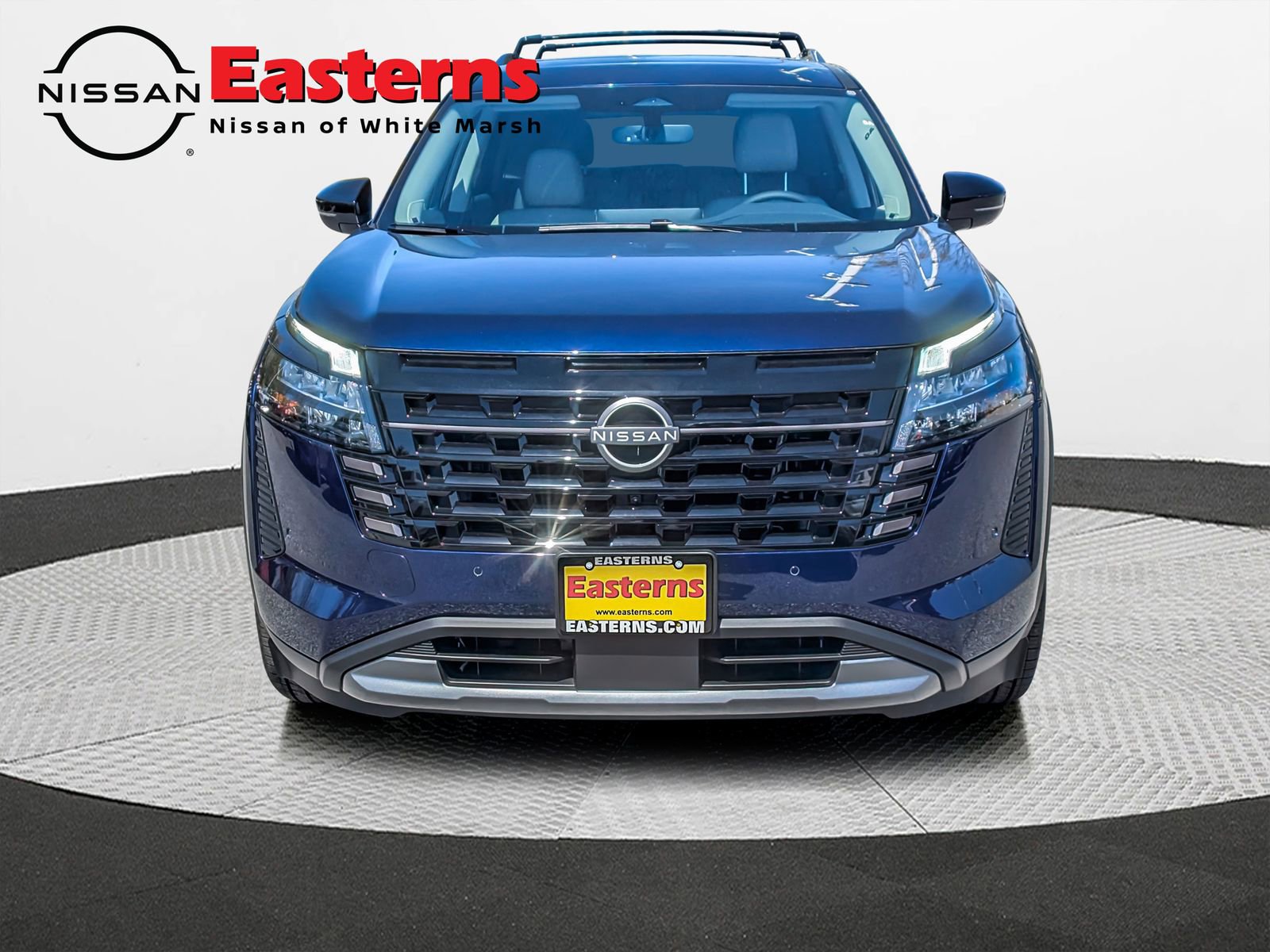 New 2026 Nissan Pathfinder SL image 4