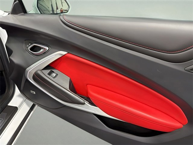 Used 2016 Chevrolet Camaro SS image 18