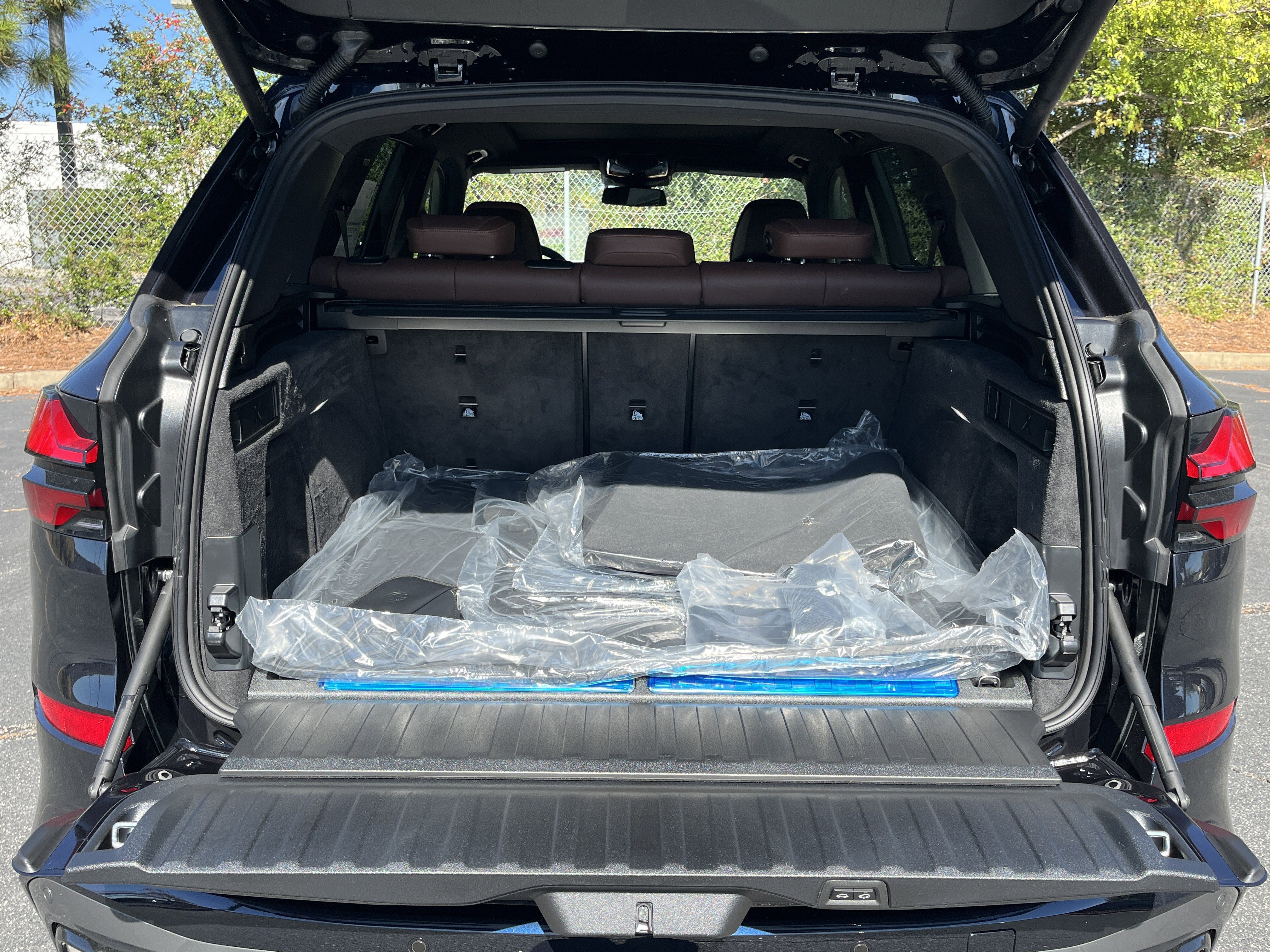 New 2026 BMW X5 xDrive50e w/ M Sport Package AWD/4WD image 28