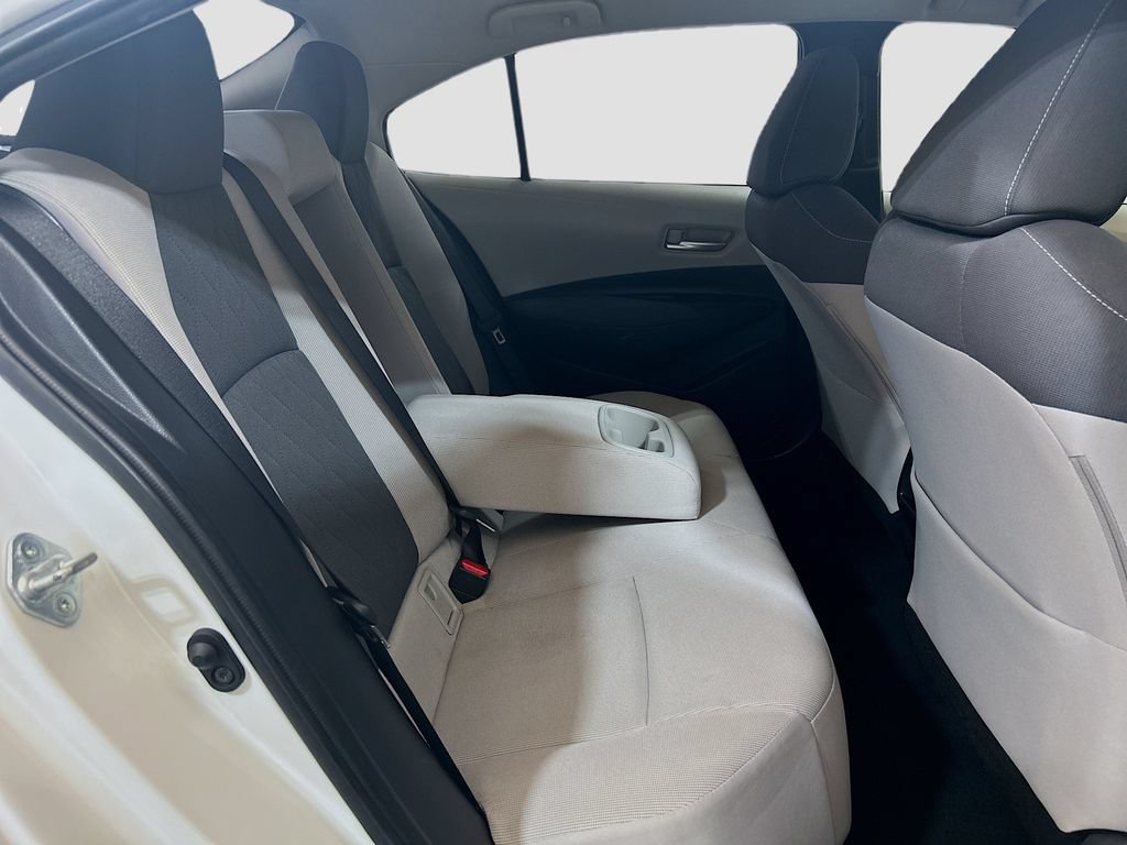 Used 2020 Toyota Corolla LE FWD image 22