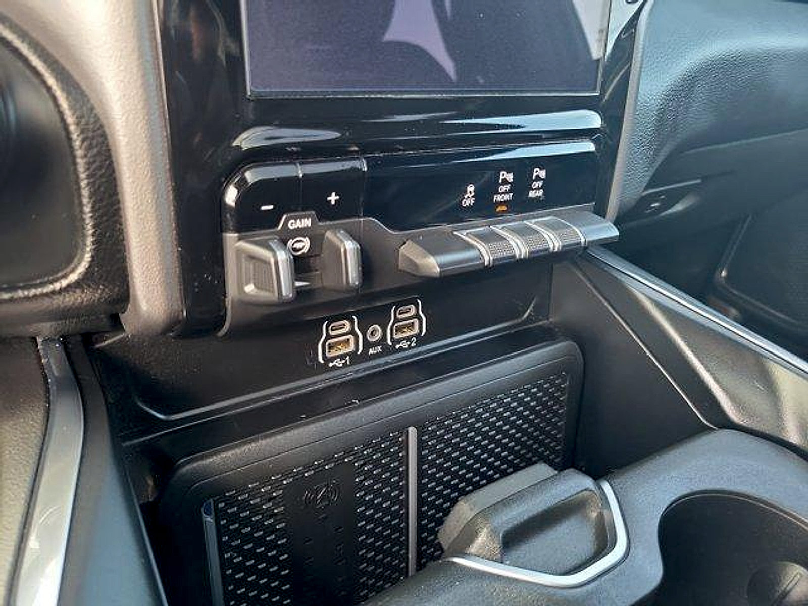 Used 2026 RAM 1500 Laramie w/ Laramie Preferred Package AWD/4WD image 36