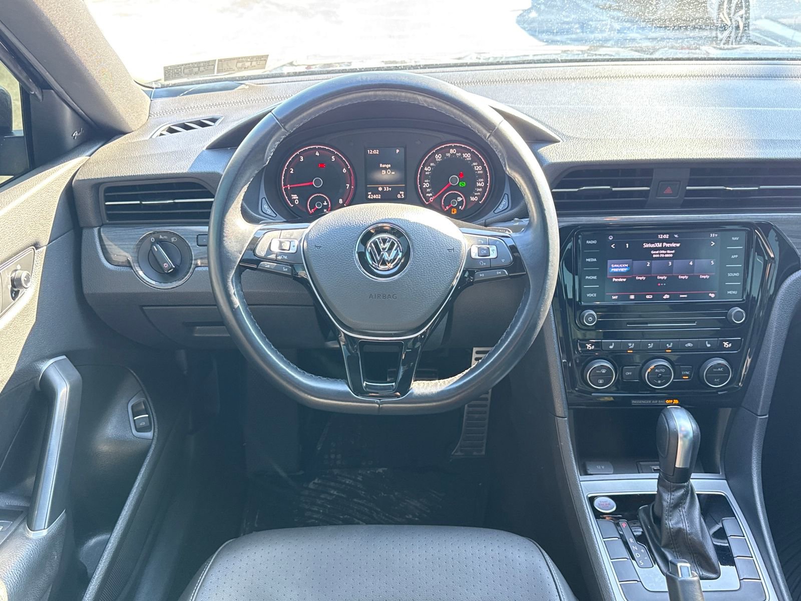 Certified 2022 Volkswagen Passat 2.0T R-Line FWD image 11