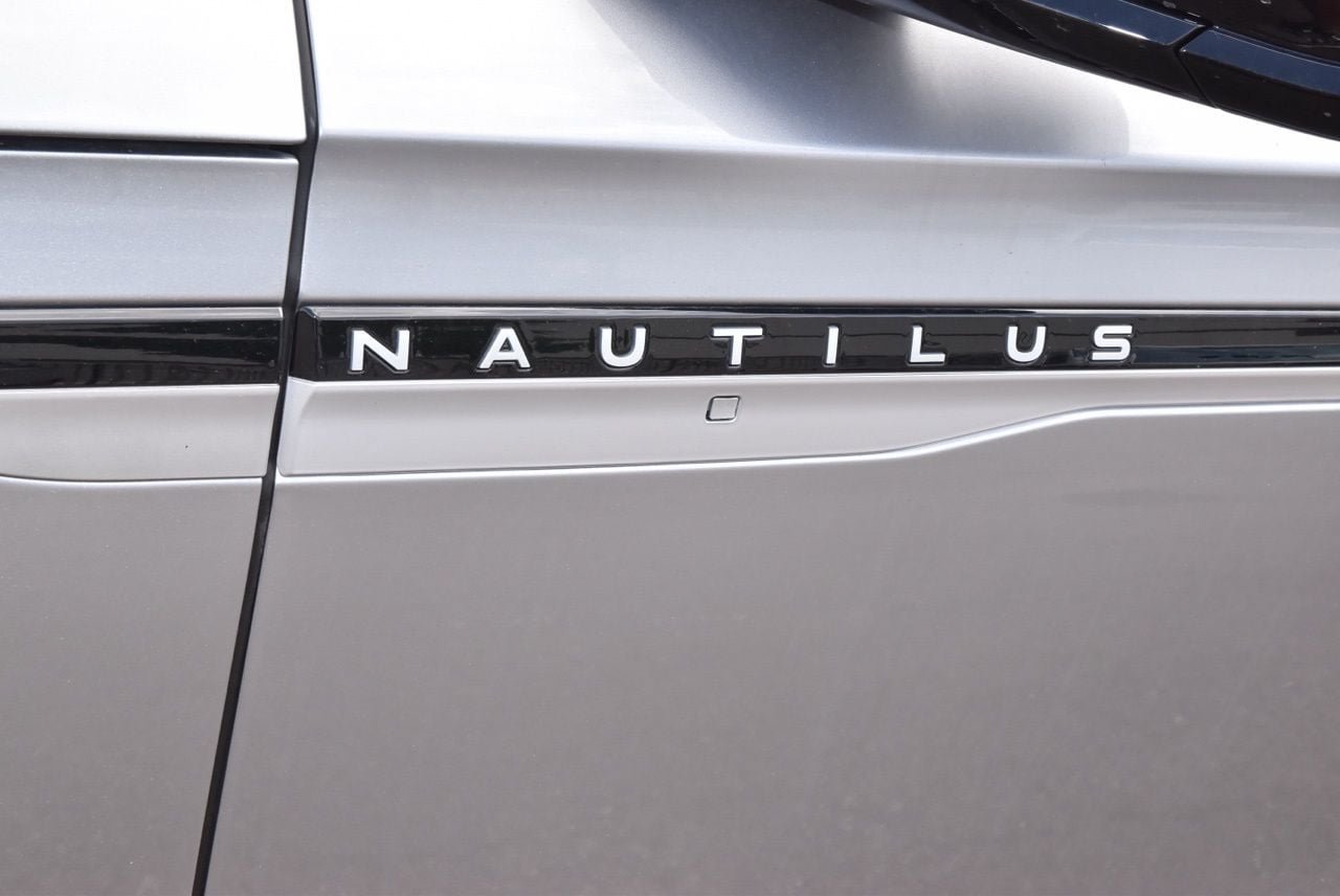 New 2026 Lincoln Nautilus Reserve AWD/4WD image 71