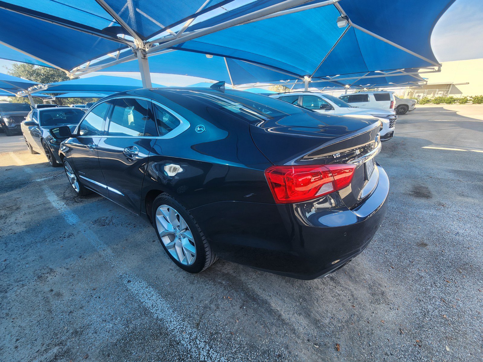 Used 2018 Chevrolet Impala Premier FWD image 3