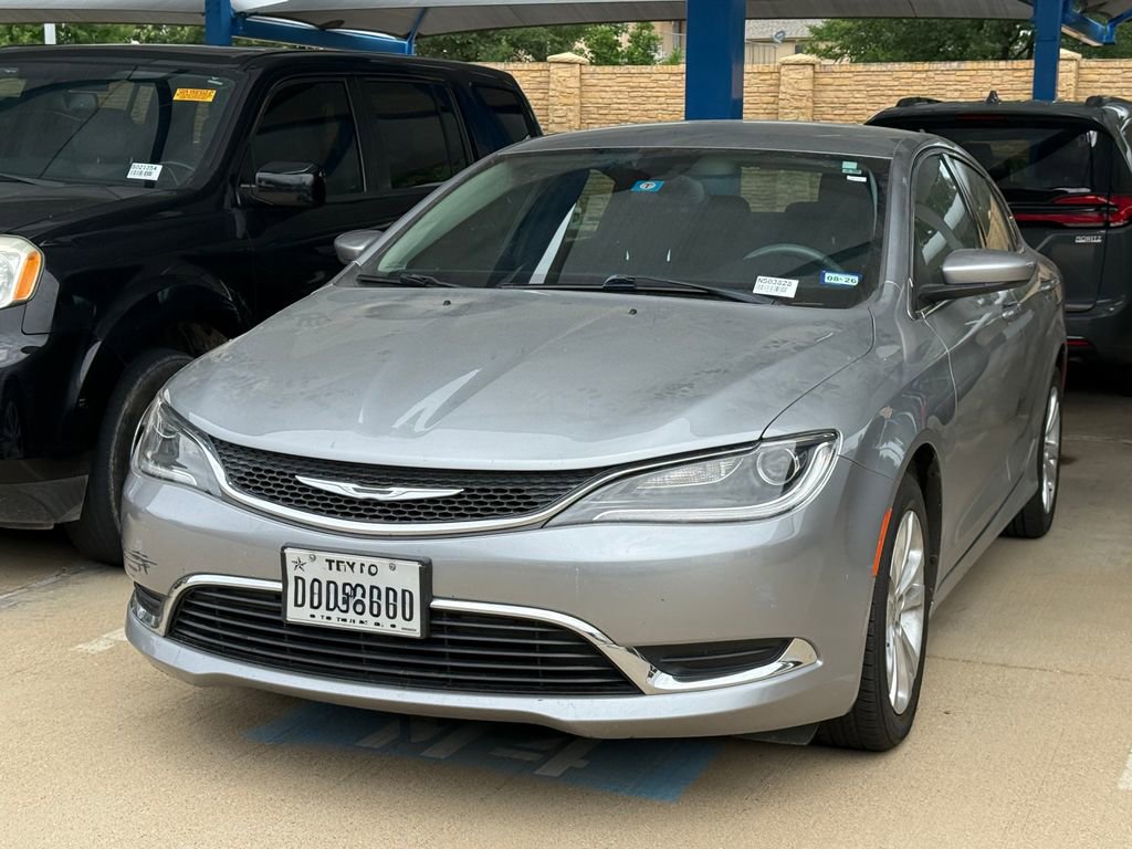 Used 2015 Chrysler 200 Limited w/ Convenience Group FWD image 2