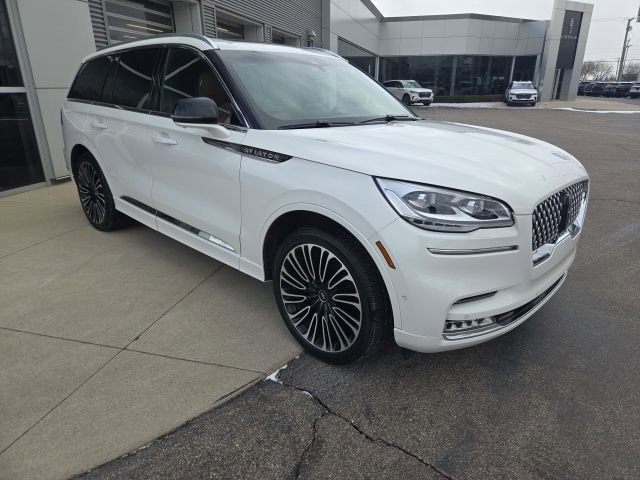 Certified 2023 Lincoln Aviator Black Label w/ Dynamic Handling Package image 16