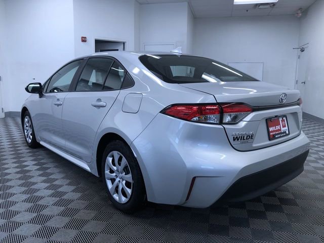 Used 2025 Toyota Corolla LE image 12