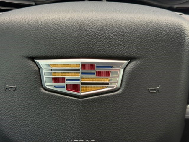 Certified 2024 Cadillac XT6 Premium Luxury w/ Technology Package FWD image 6