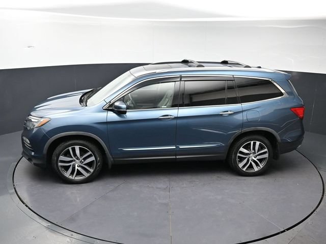 Used 2017 Honda Pilot Touring image 31