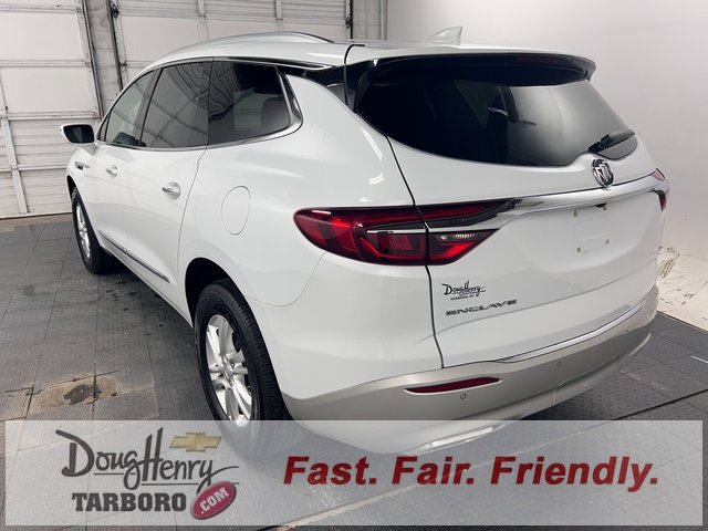 Used 2020 Buick Enclave Essence image 6