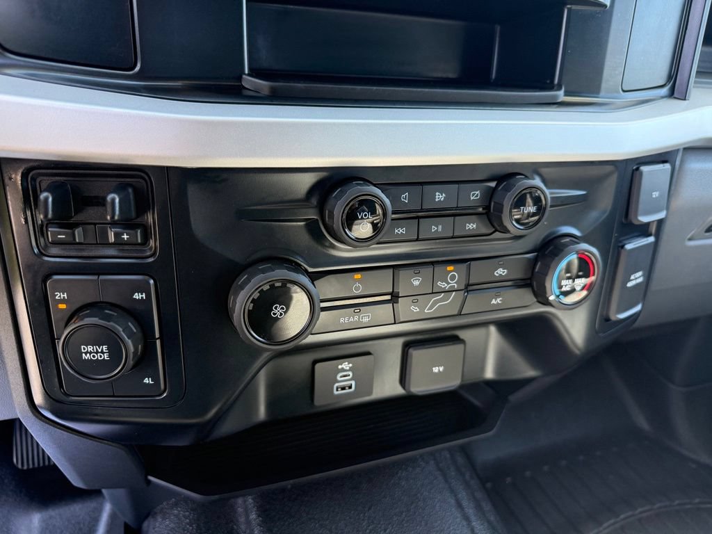 Used 2023 Ford F550 4x4 Crew Cab Super Duty w/ XL Chrome Package image 24