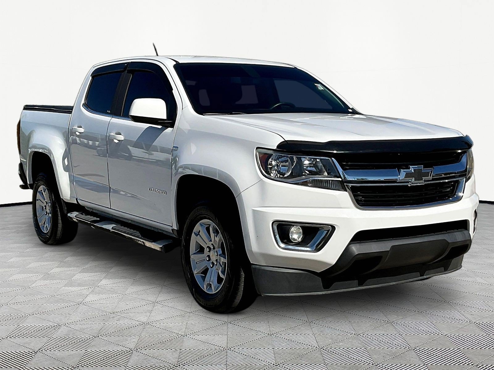 Used 2018 Chevrolet Colorado LT RWD image 3