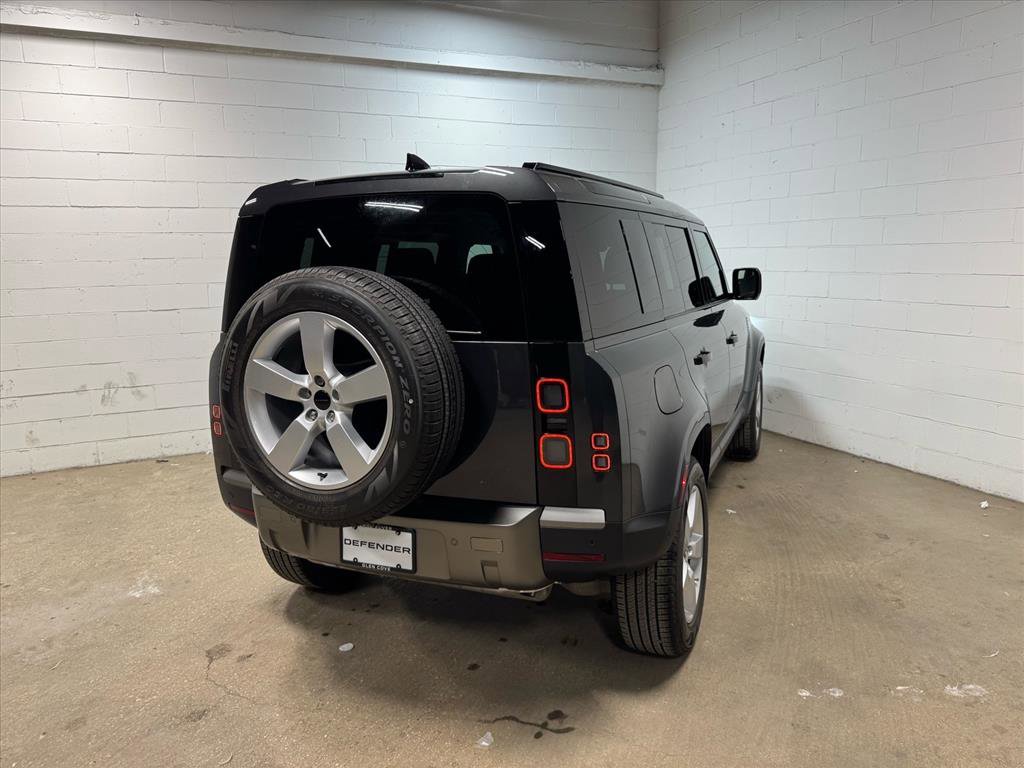 Used 2026 Land Rover Defender 110 S image 7